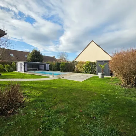 Maison 6 Avec Piscine Proche Cabourg Casa de Férias *