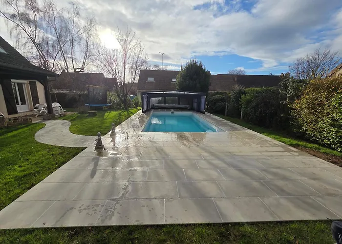Maison 6 Avec Piscine Proche Cabourg Casa de Férias Petiville (Calvados)